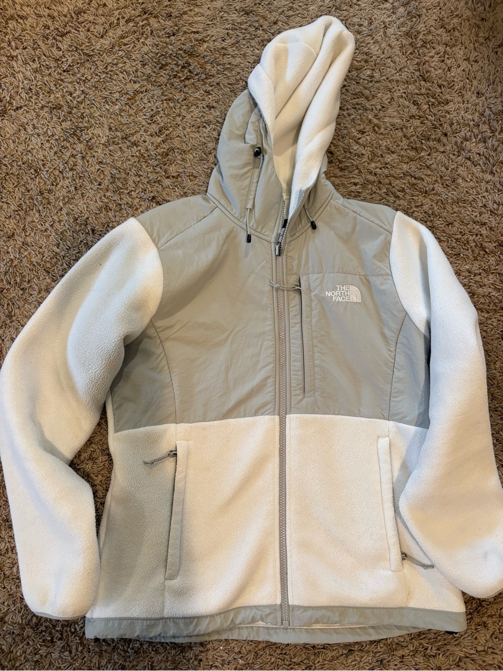 The North Face womens white & Light Gray Hooded Fleece Puffer Jacket - Picture 2 of 10
